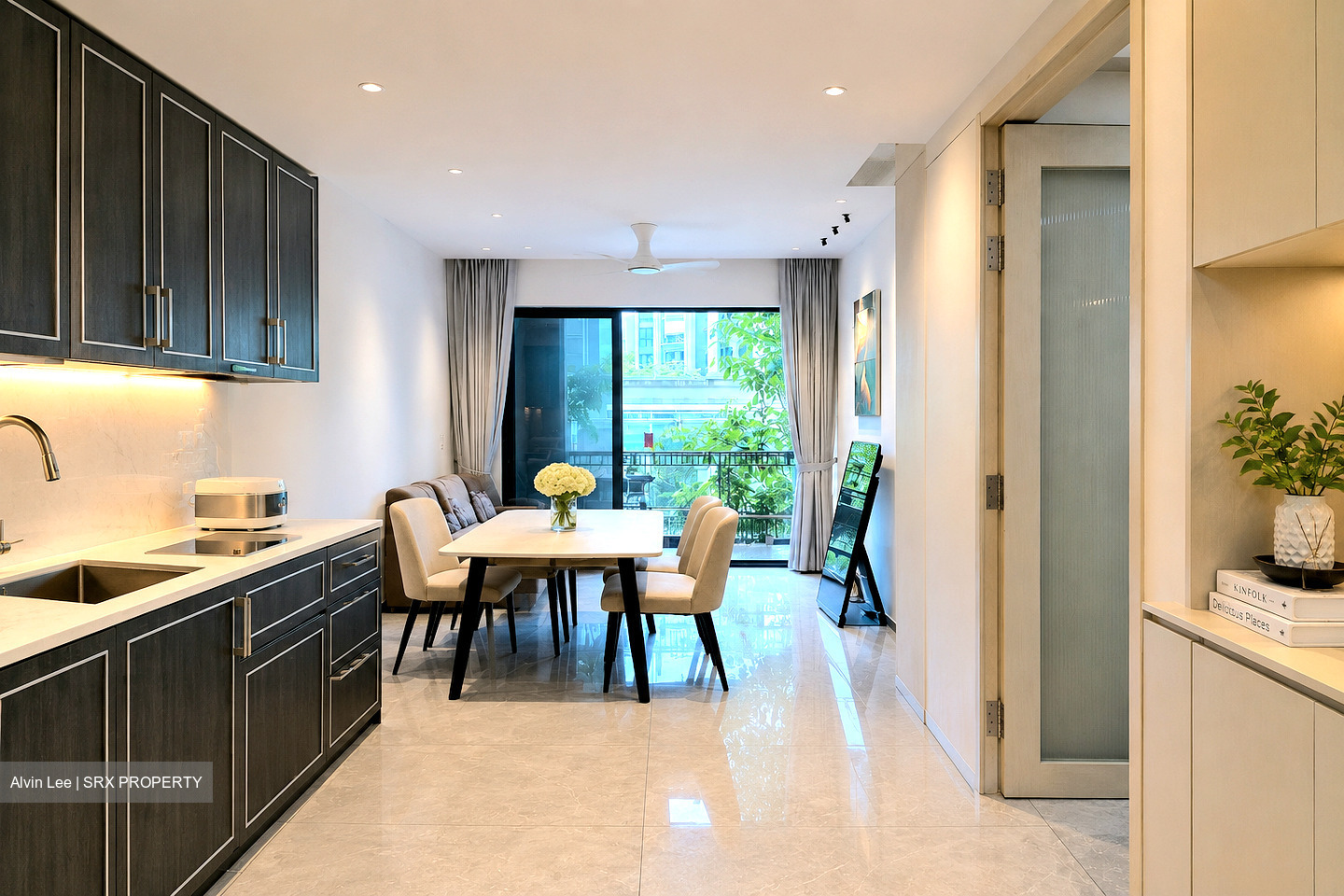 Mayfair Gardens (D21), Condominium #557058451